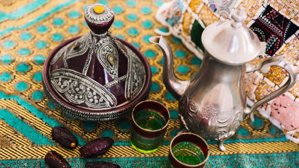 ramadan-concept-with-tea-set